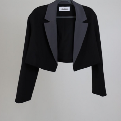 The Signature Cropped Blazer